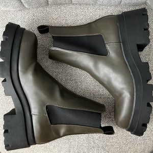 Zara Green Chunky Lug Sole Chelsea Boots